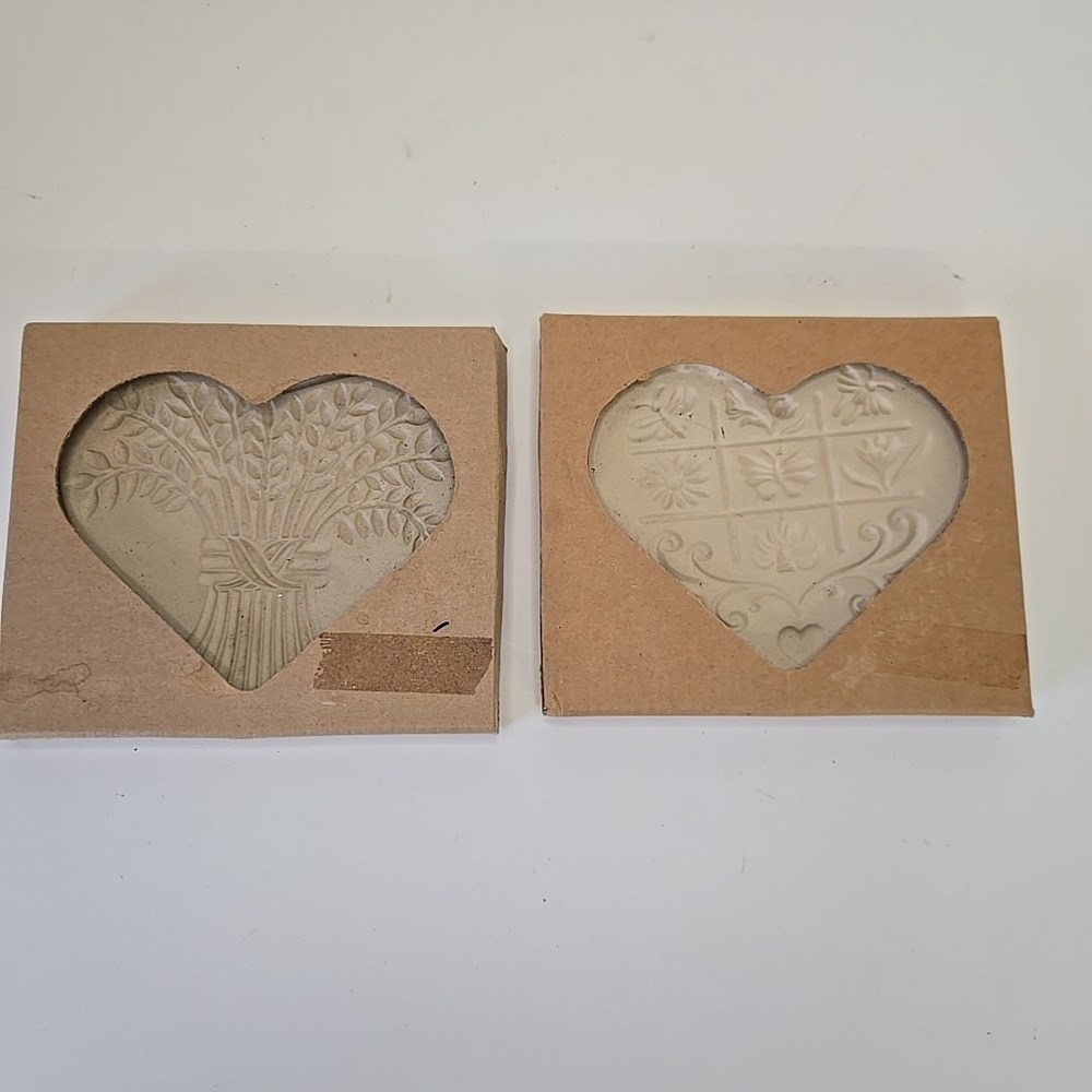 NIB Pampered Chef Seasons of the‎ Heart Stoneware Lot Of 2